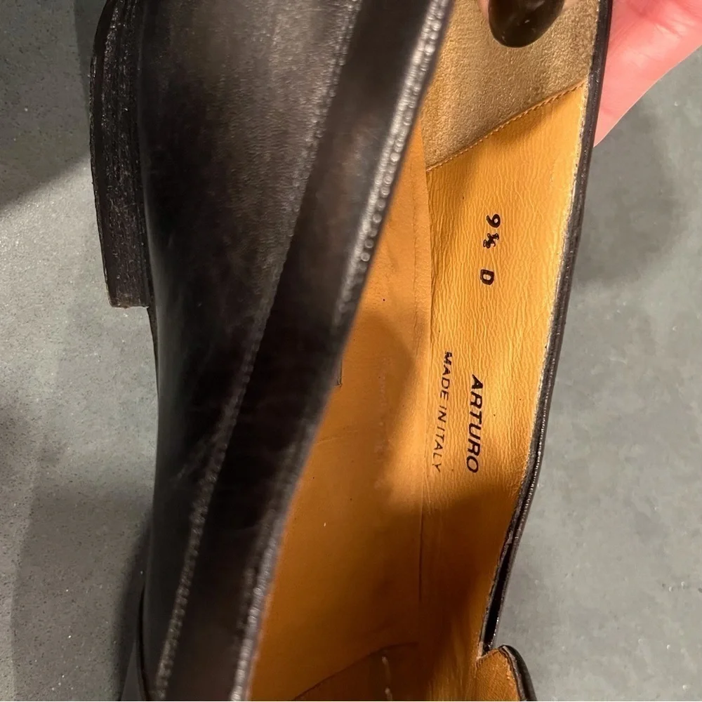 Bally men’s sz 9.5 Arturo black leather tassel loafers